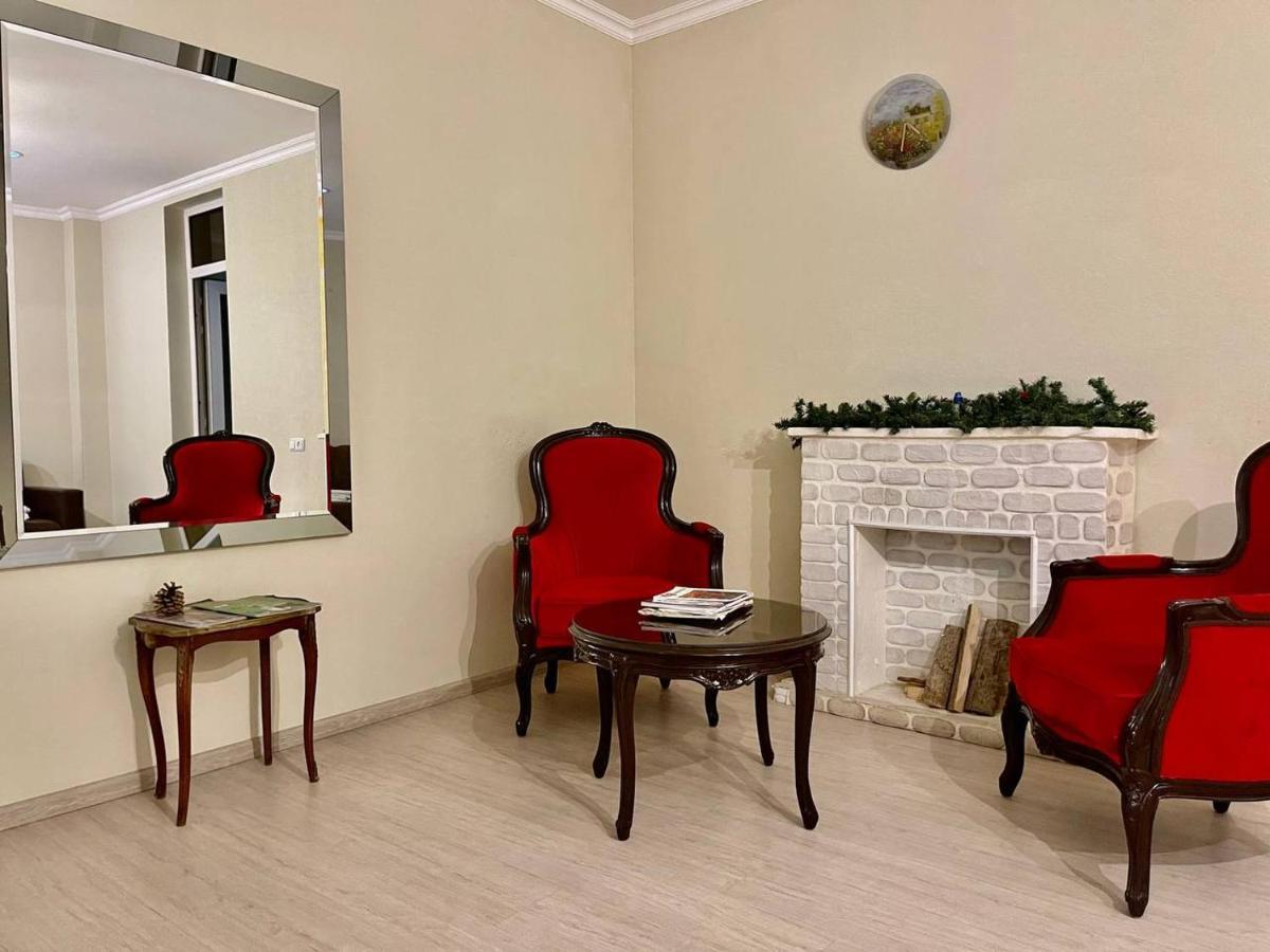 Merien Hotel Jerevan Buitenkant foto