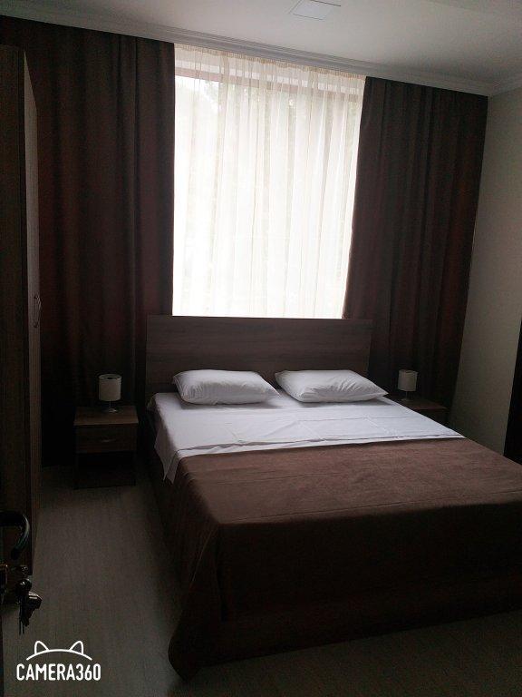 Merien Hotel Jerevan Buitenkant foto